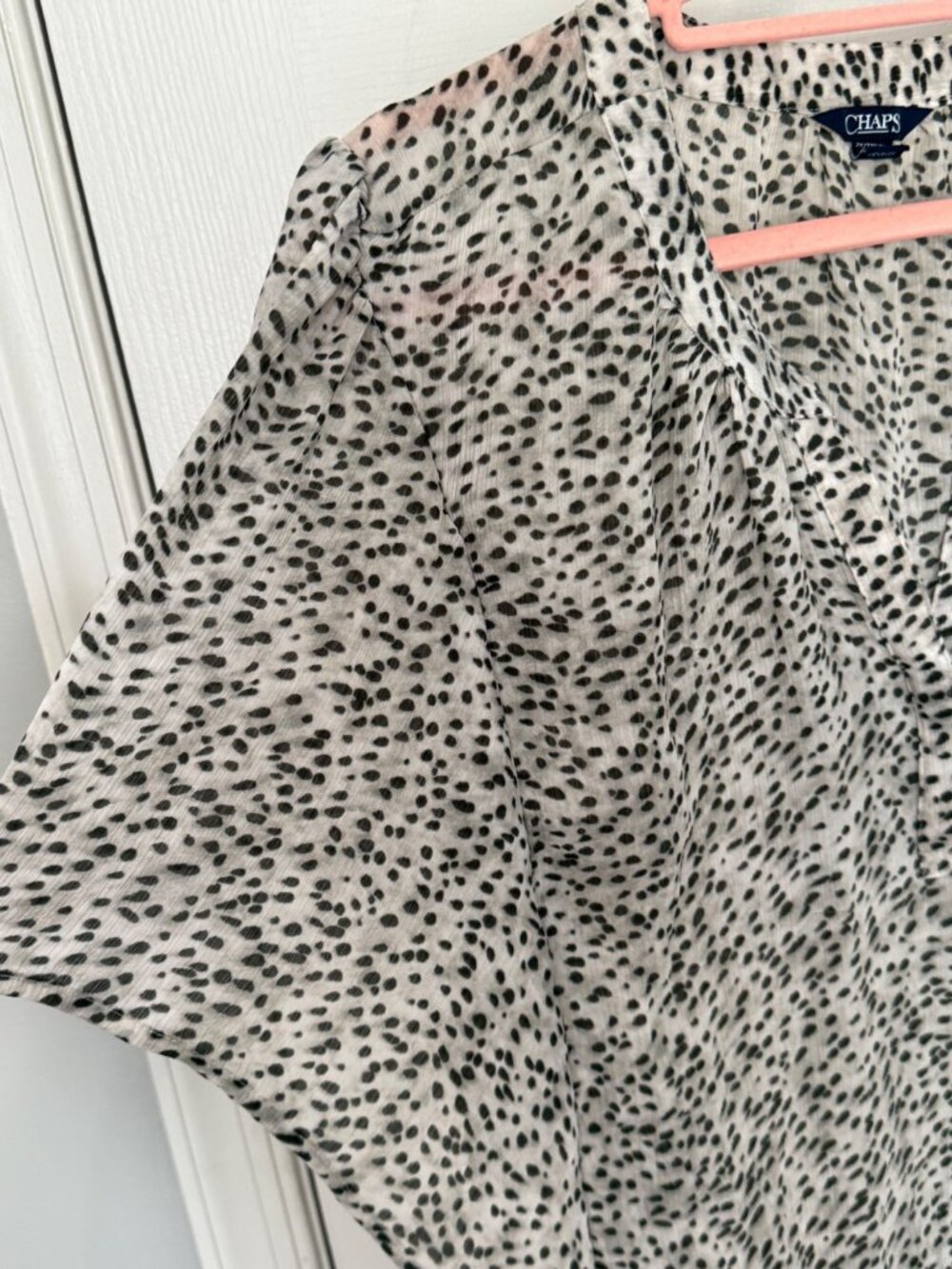 Chaps Animal Print Flutter Sleeve Black White V-neck Blouse Flowy Career 2X - Picture 2 of 6